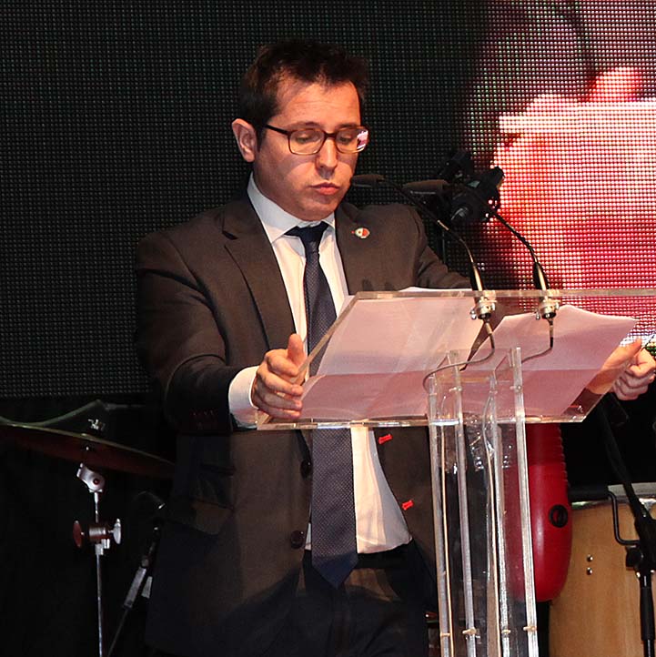 Sergio Martín, mantenedor del XLVI Festival Nacional de Exaltación del Botillo de Bembibre