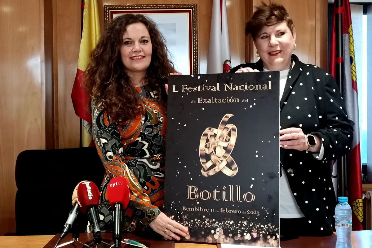 Presentación Cartel Festival Nacional de Exaltación del Botillo 2023 Silvia Cao y Belén Martín